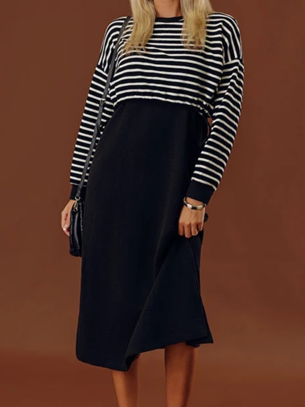 LINES KNIT MIDI
DRESS